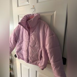 Nwt never worn great color and perfect for the fall and winter into spring